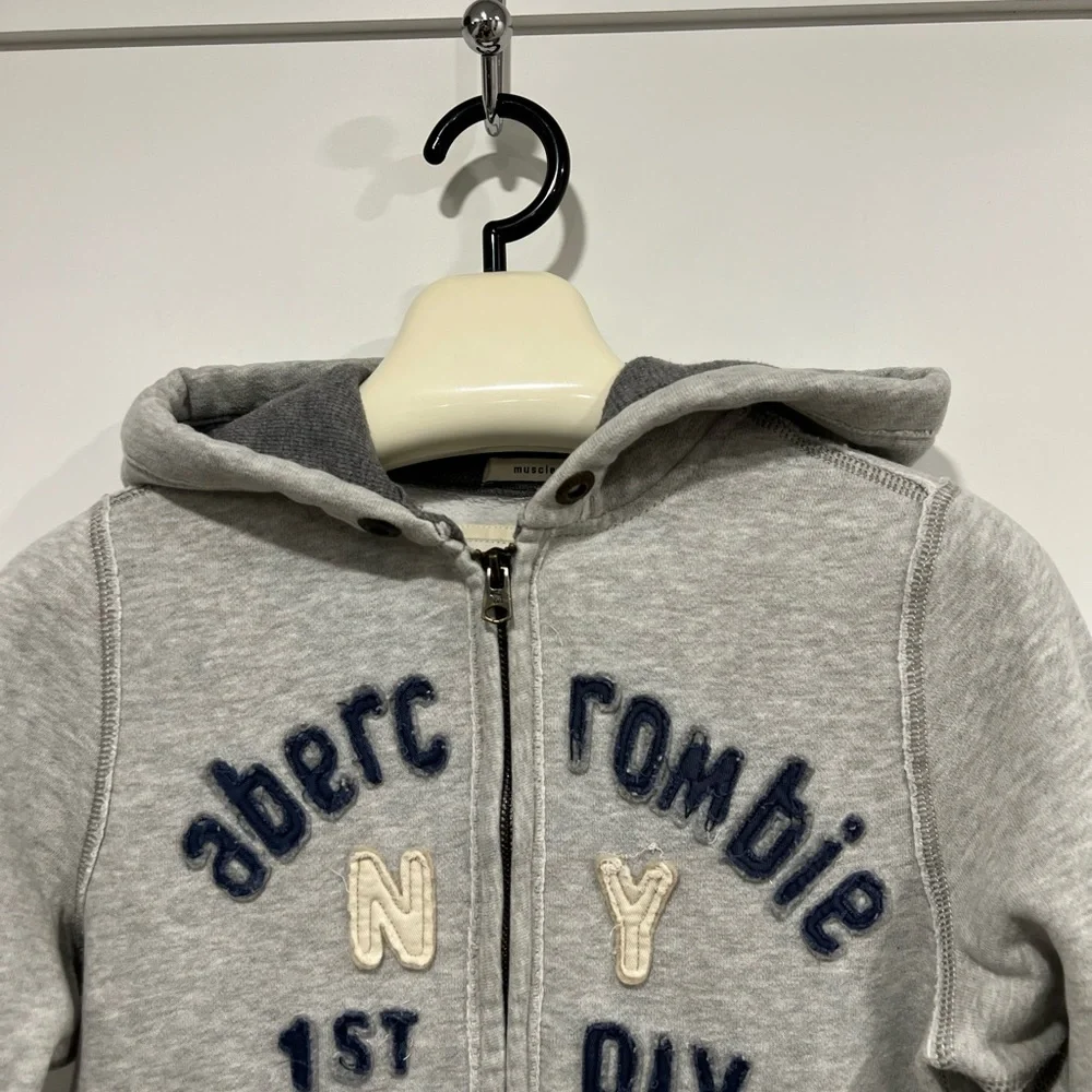 Abercrombie Kids, boy’s distressed zip hoodie - Picture 2 of 8